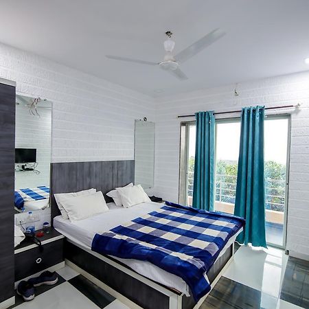 마하발레슈와르 Shindola Residency B&B 외부 사진