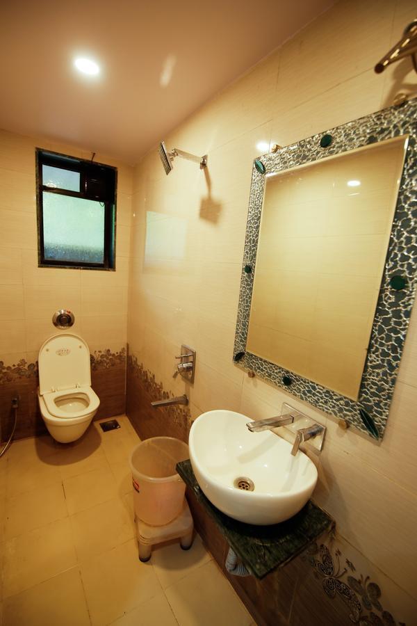 마하발레슈와르 Shindola Residency B&B 외부 사진